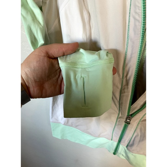 Lululemon White/Gray/Mint Full Zip Beach Runner Jacket Size 10 Running Athletic - Picture 5 of 5